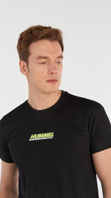 Hummel hmlFRED t-shirt s/s in black - Image 2
