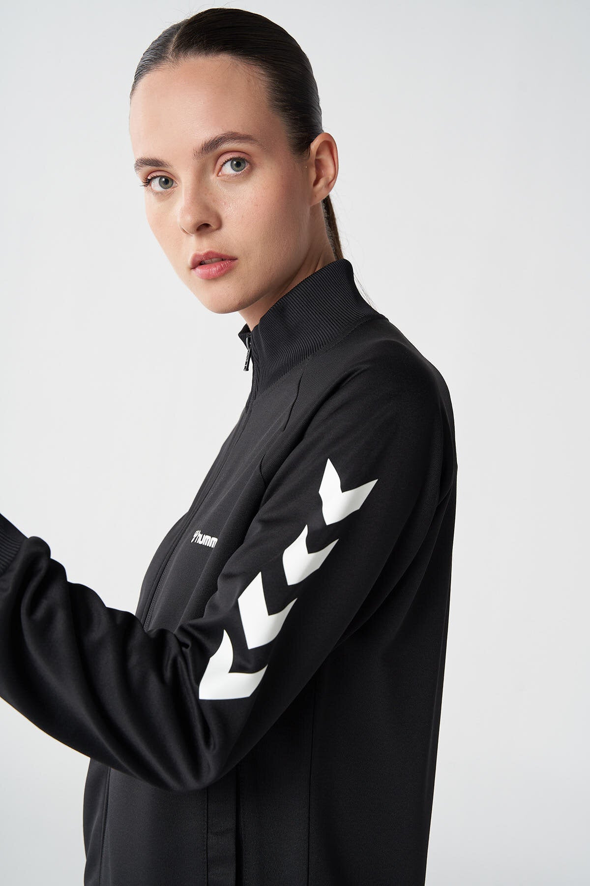 Hummel hmlGENESA zip jacket in black - Image 2