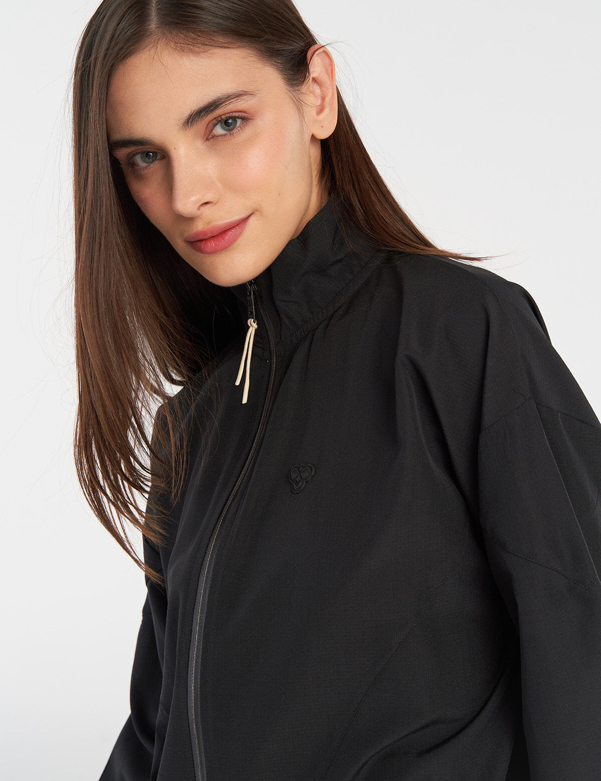 Hummel hmlEDNA zip jacket in black - Image 2