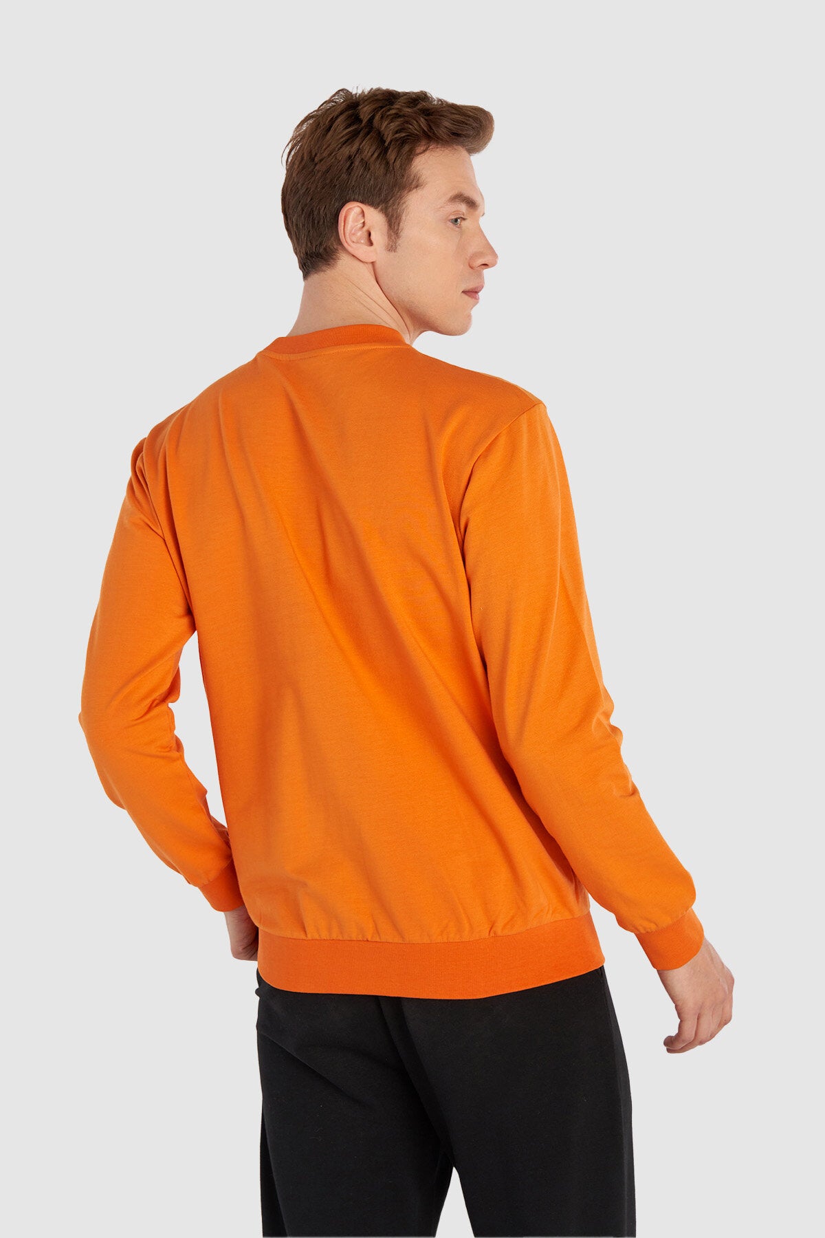 Hummel hmlGILBERTO sweatshirt in marmalade - Image 3