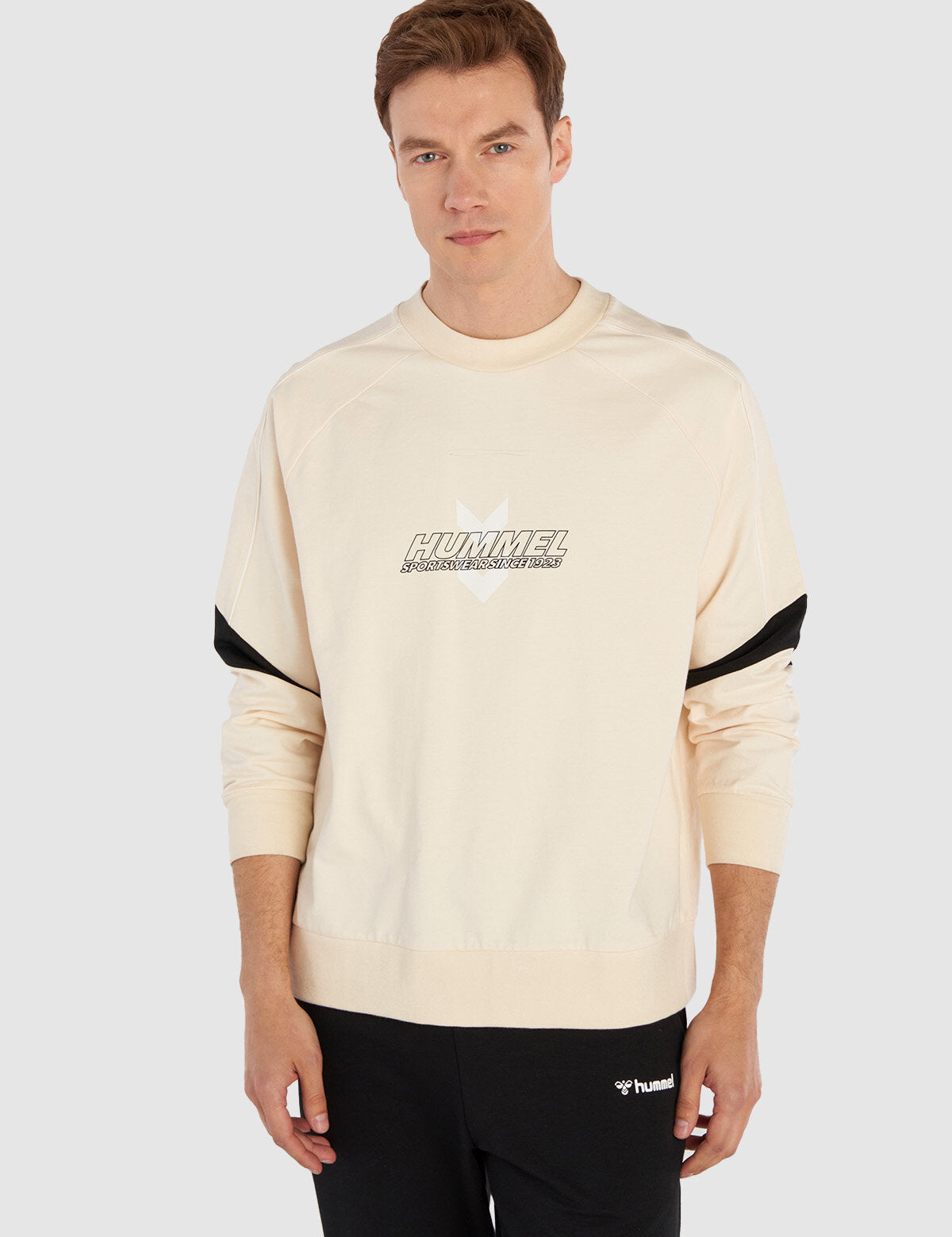 Hummel hmlJIMMY oversize sweatshirt in whitecap grey - Image 1