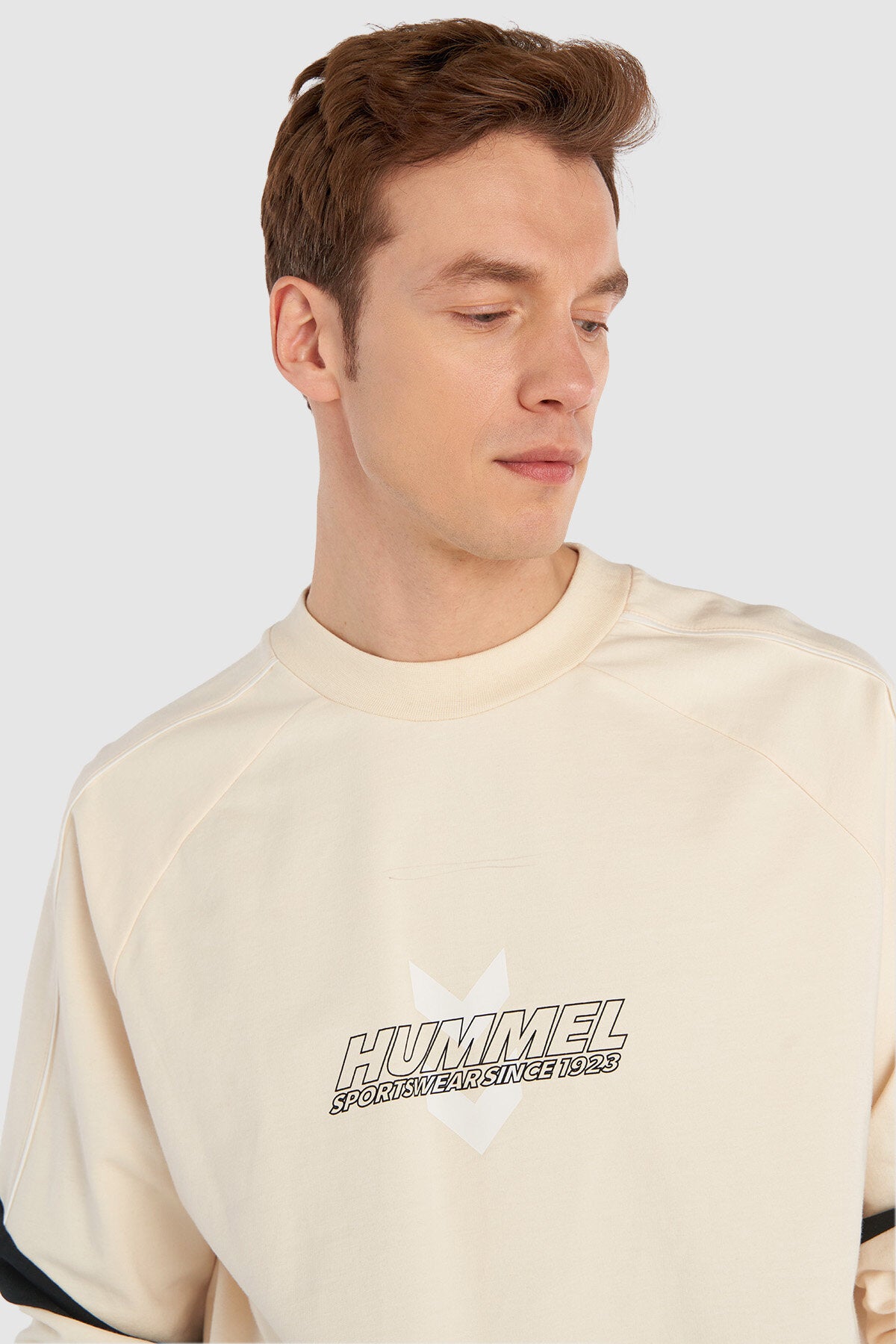Hummel hmlJIMMY oversize sweatshirt in whitecap grey - Image 2