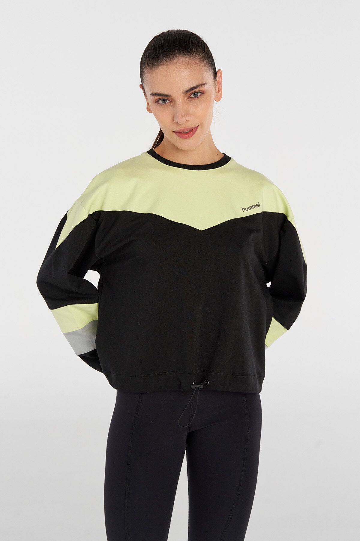 Hummel hmlMISTY sweatshirt in black - Image 6
