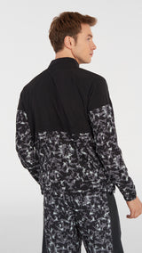 Hummel hmlMETEN zip jacket in black - Image 6