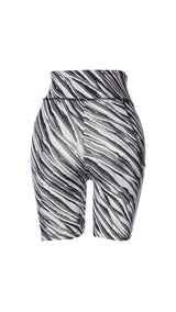 Hummel hmlCAKY biker tight in black - Image 5