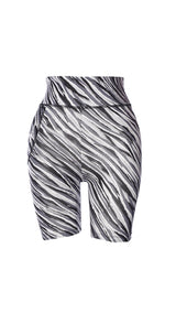 Hummel hmlCAKY biker tight in black - Image 10