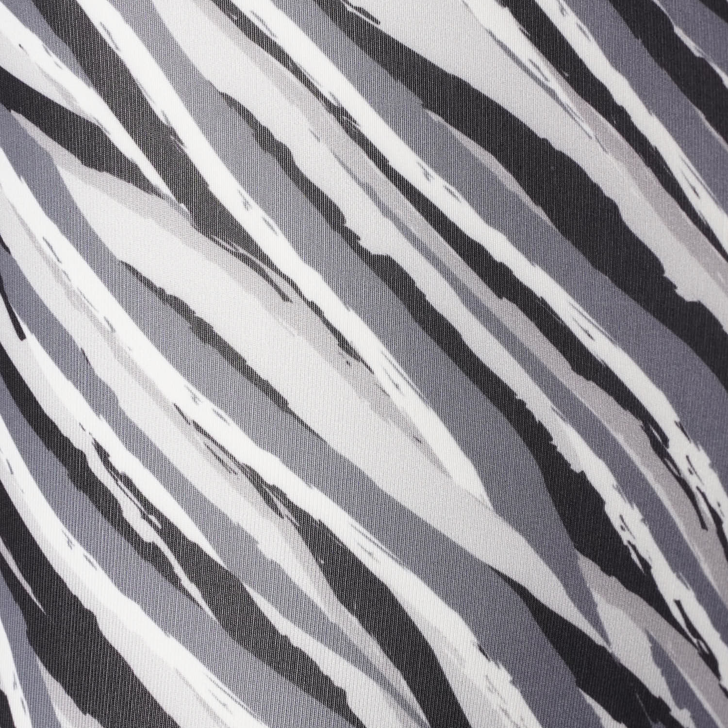 Hummel hmlCAKY biker tight in black - Image 6