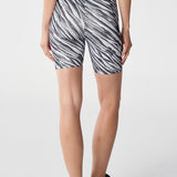 Hummel hmlCAKY biker tight in black - Image 8