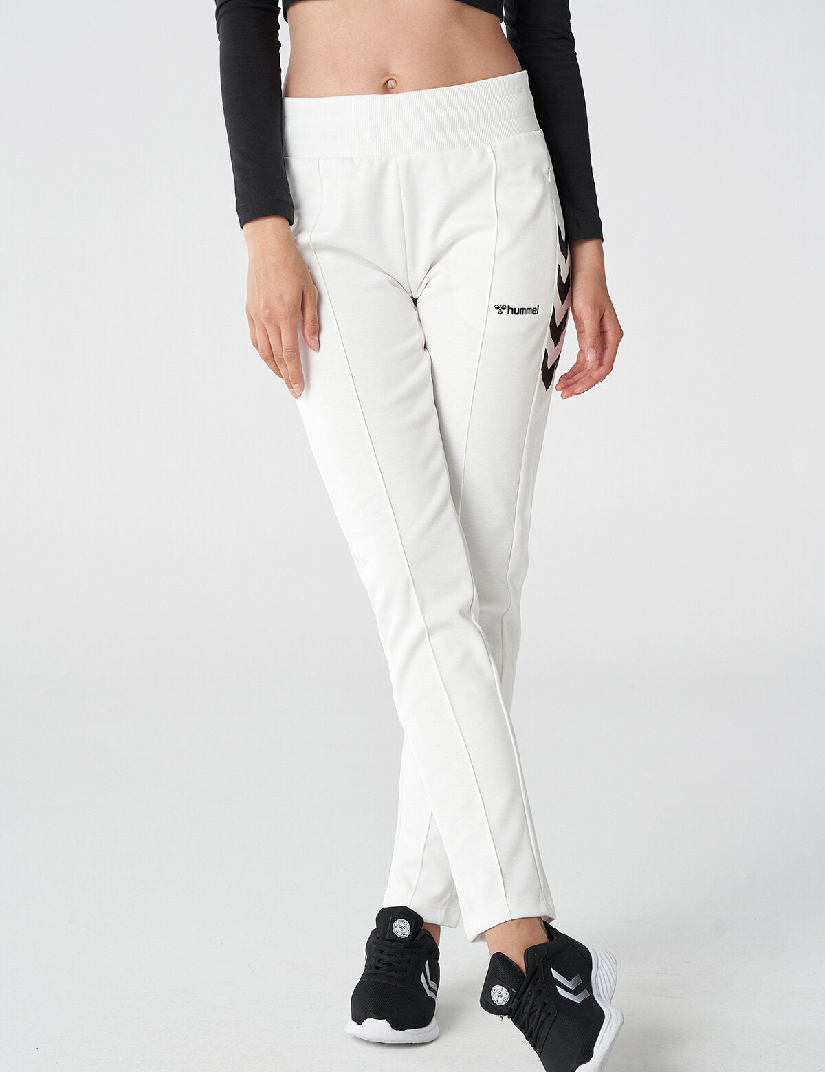 Hummel hmlGENESA pants in off white - Image 1