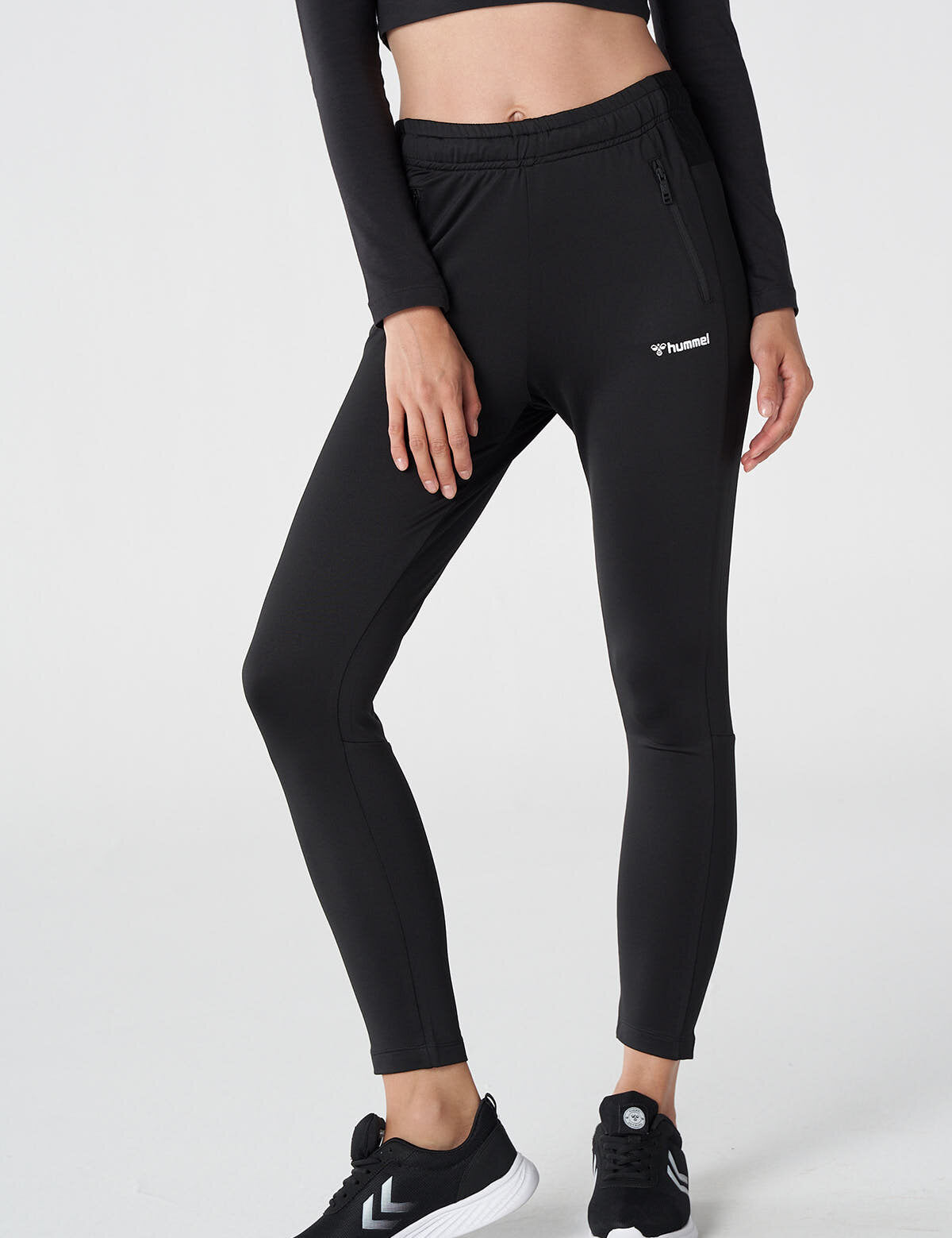 Hummel hmlLARA pants in black - Image 1