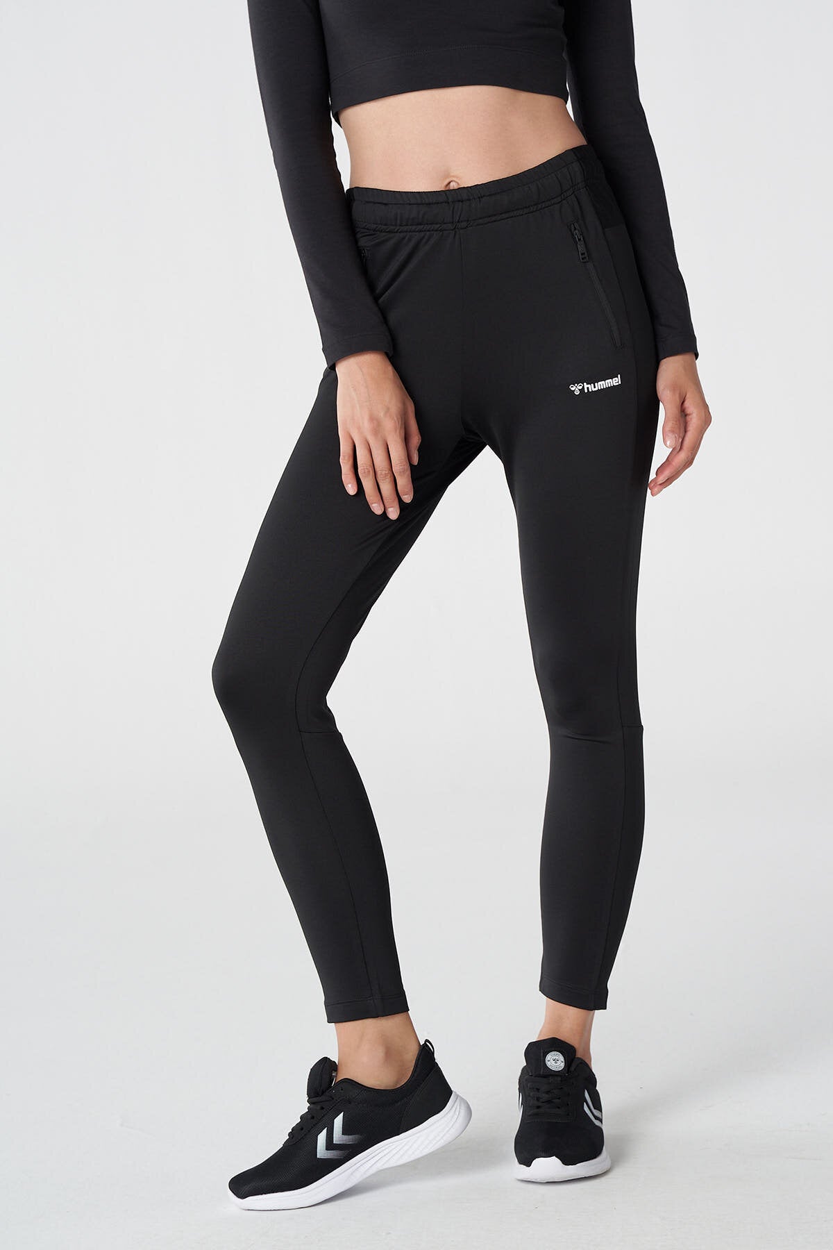 Hummel hmlLARA pants in black - Image 1