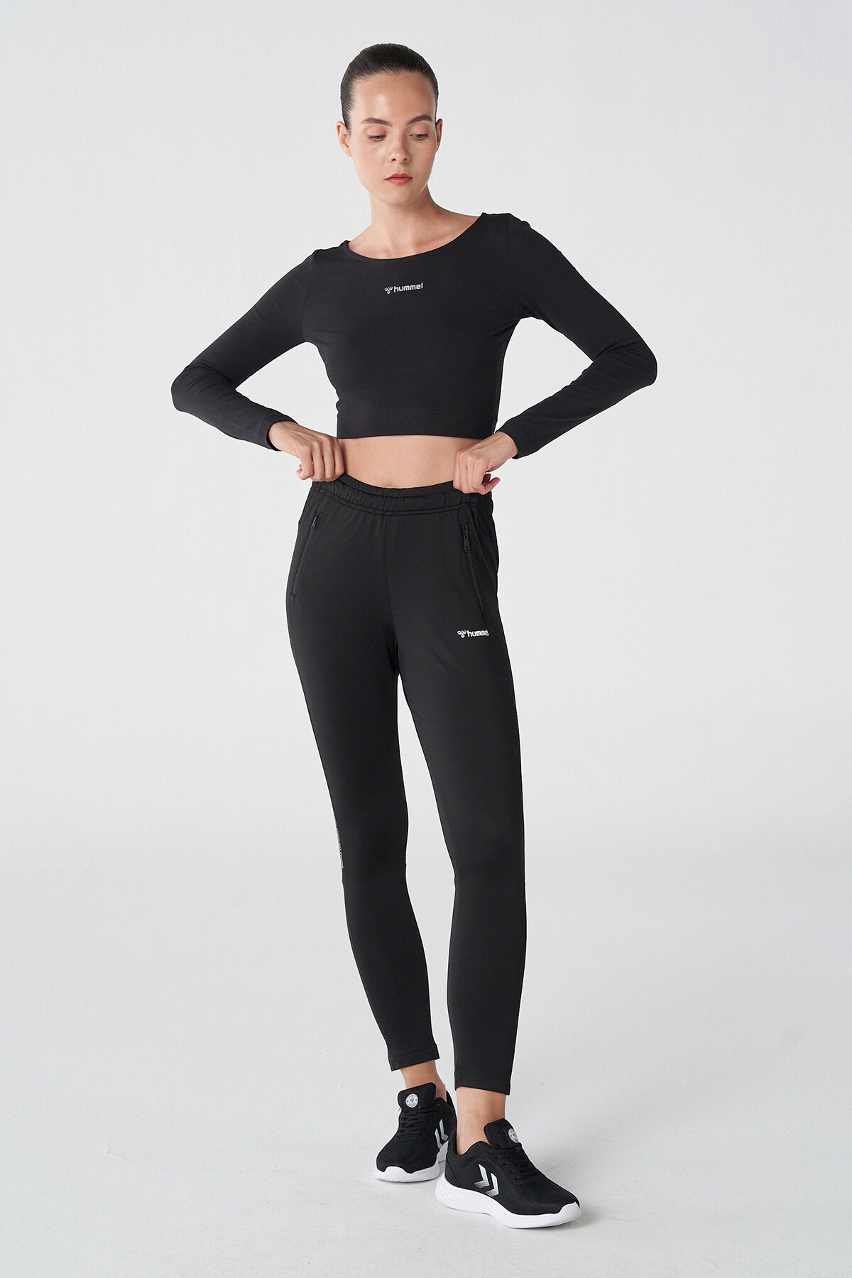Hummel hmlLARA pants in black - Image 2