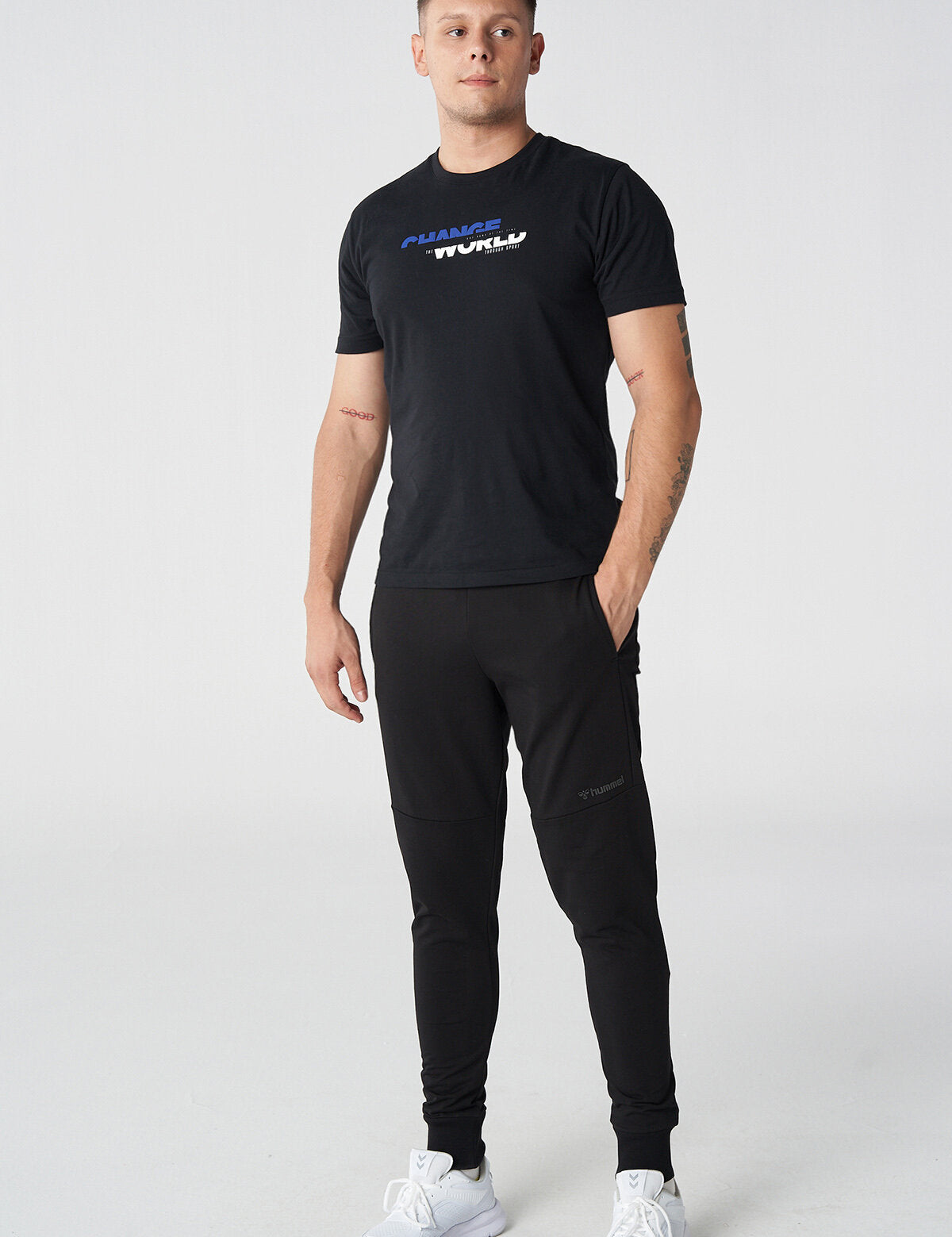 Hummel hmlYISSA pants in black - Image 2