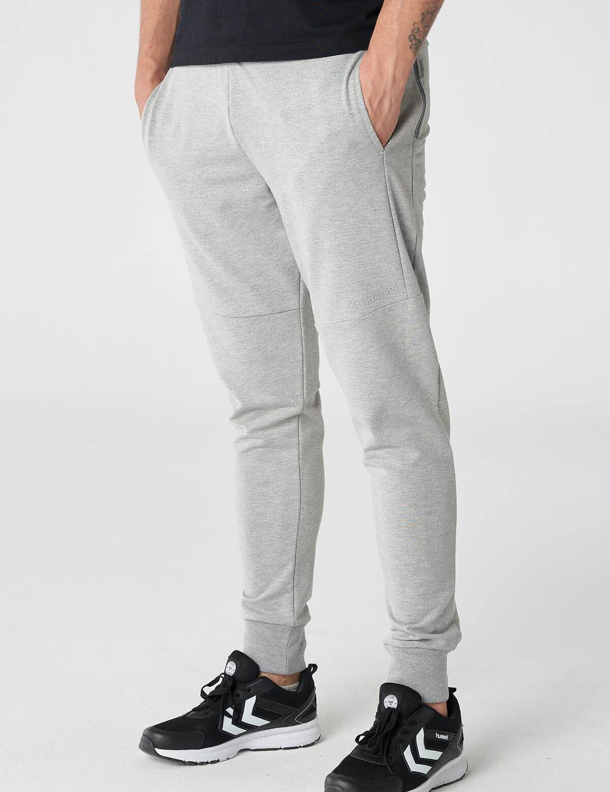 Hummel hmlYISSA pants in grey melange - Image 1