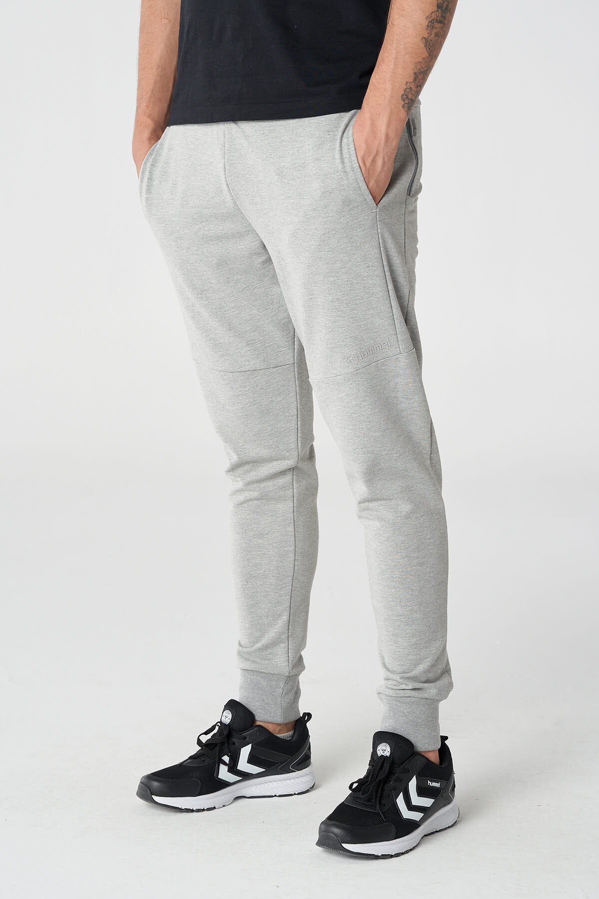 Hummel hmlYISSA pants in grey melange - Image 1