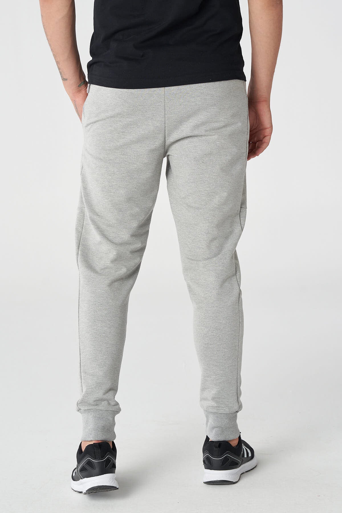 Hummel hmlYISSA pants in grey melange - Image 3