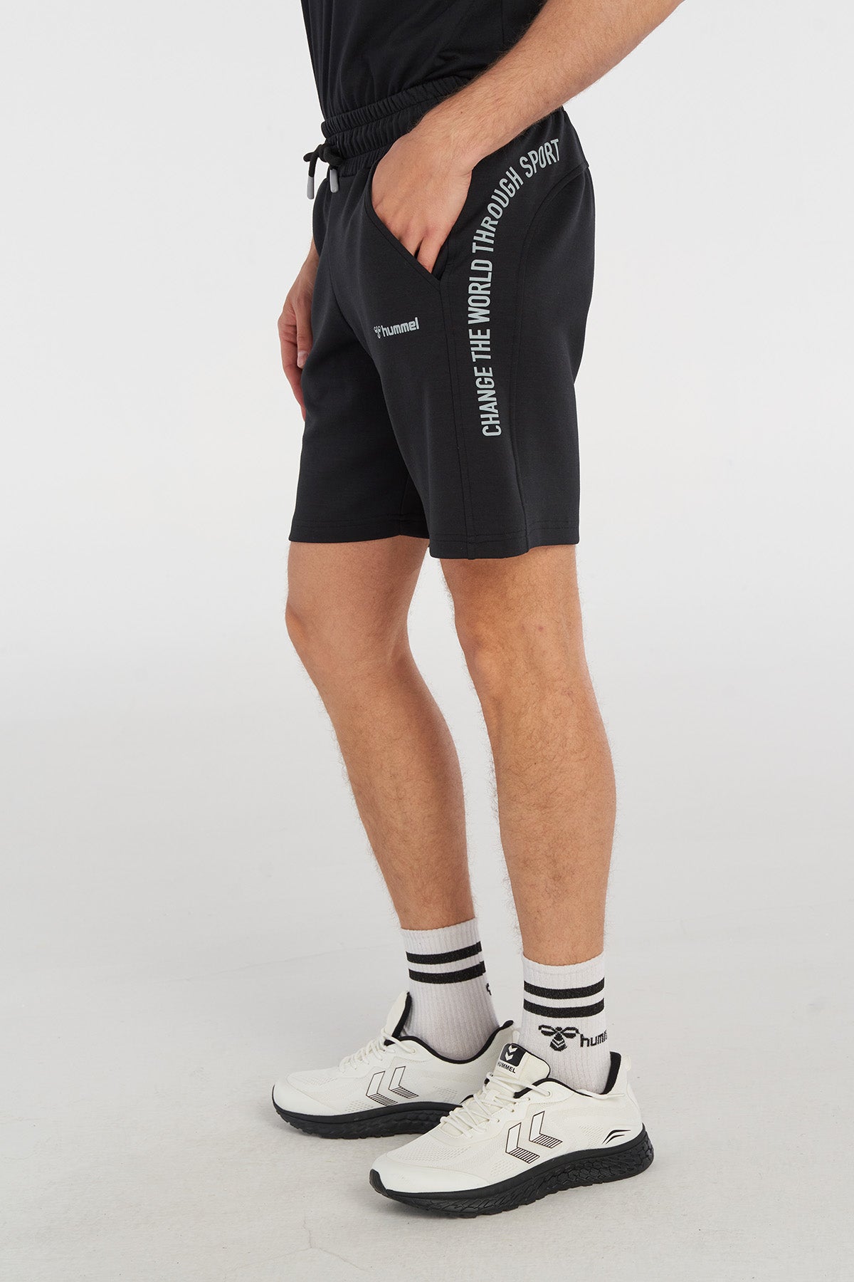 Hummel hmlGORAN shorts in black - Image 1