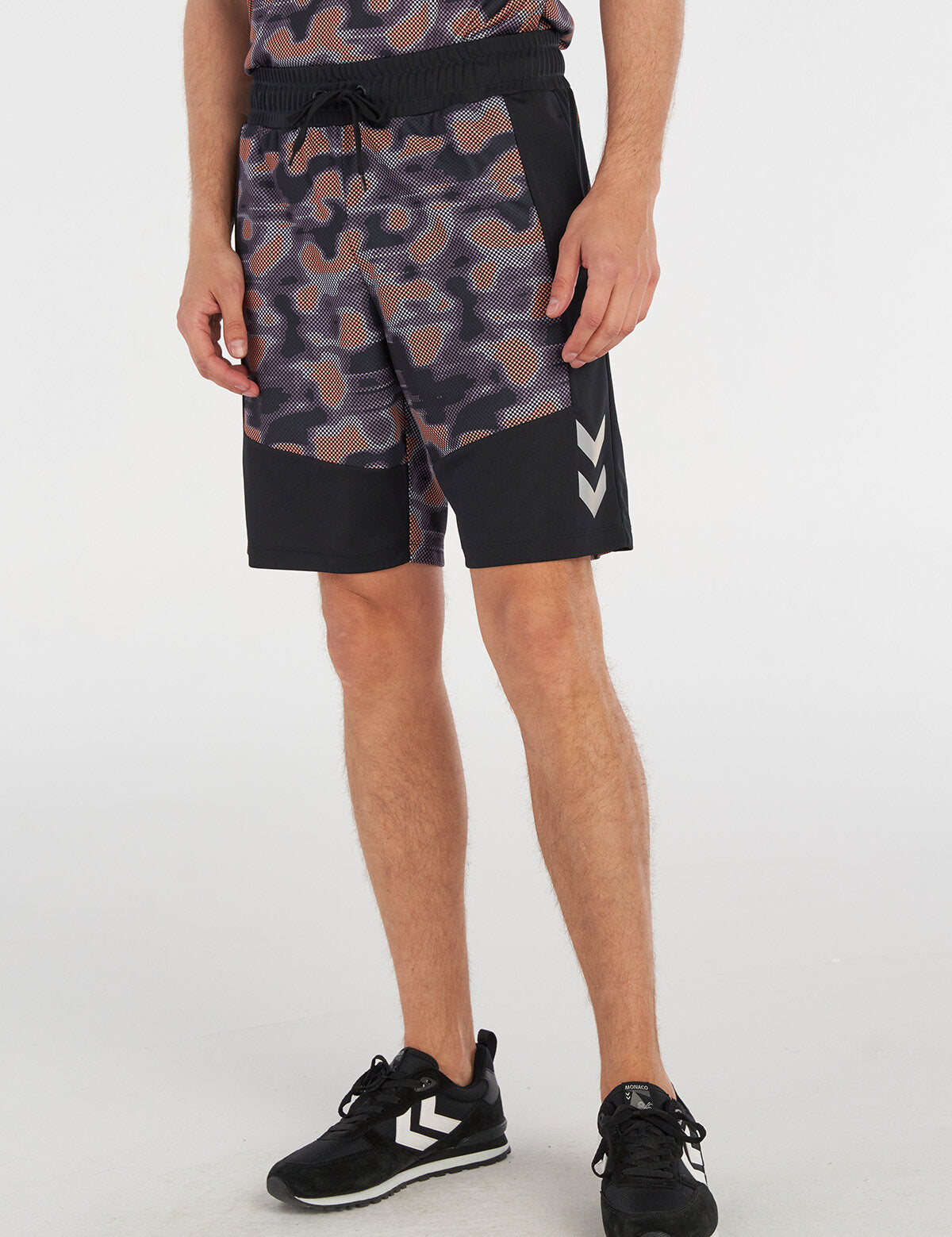 Hummel hmlVEGA shorts in plum perfect - Image 1