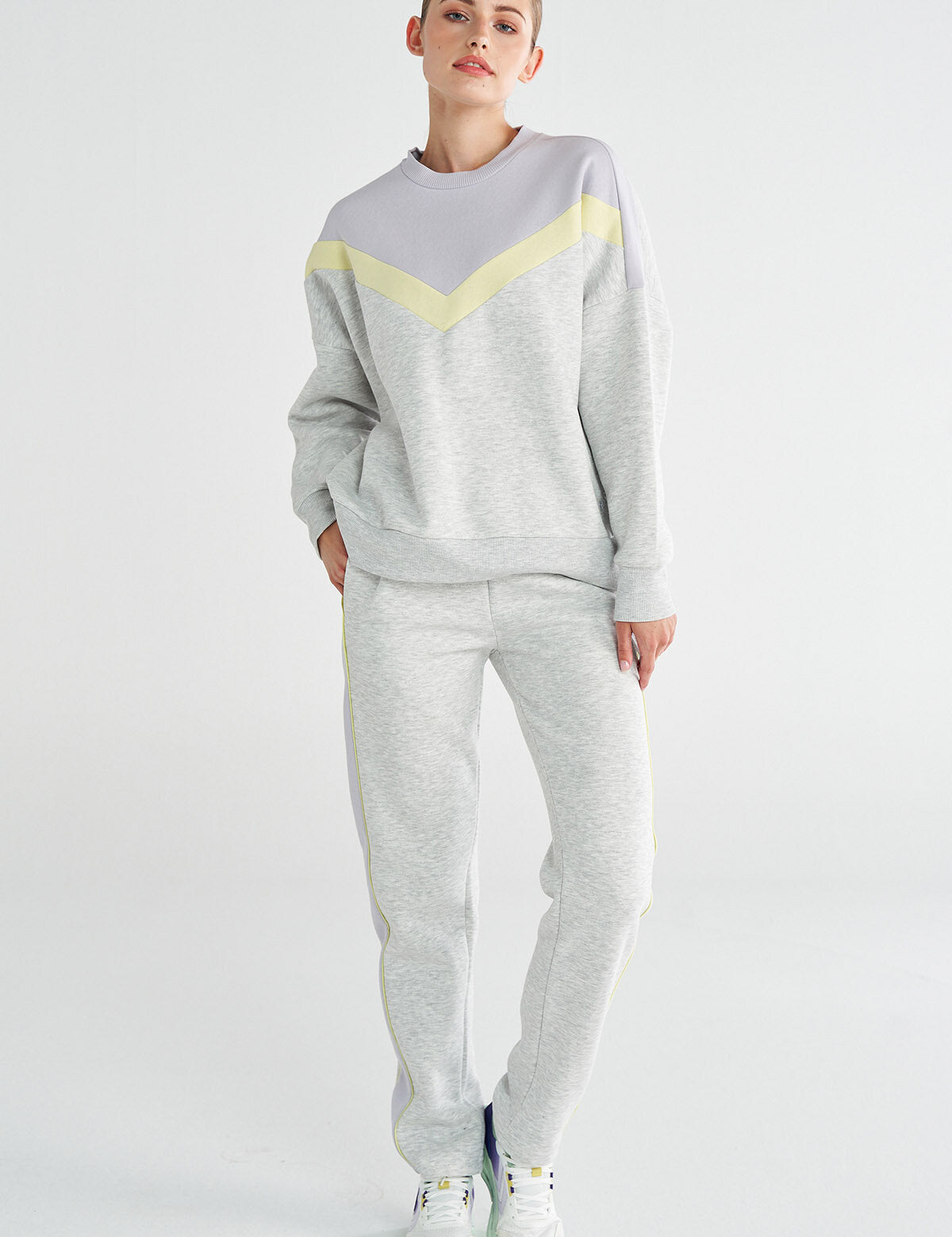 Hummel bexley pants in snow melange - Image 2