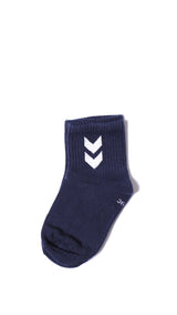 Hummel hmlMEDIUM v2 size socks in dress blue - Image 2