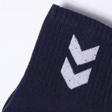 Hummel hmlMEDIUM v2 size socks in dress blue - Image 4