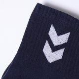 Hummel hmlMEDIUM v2 size socks in dress blue - Image 8