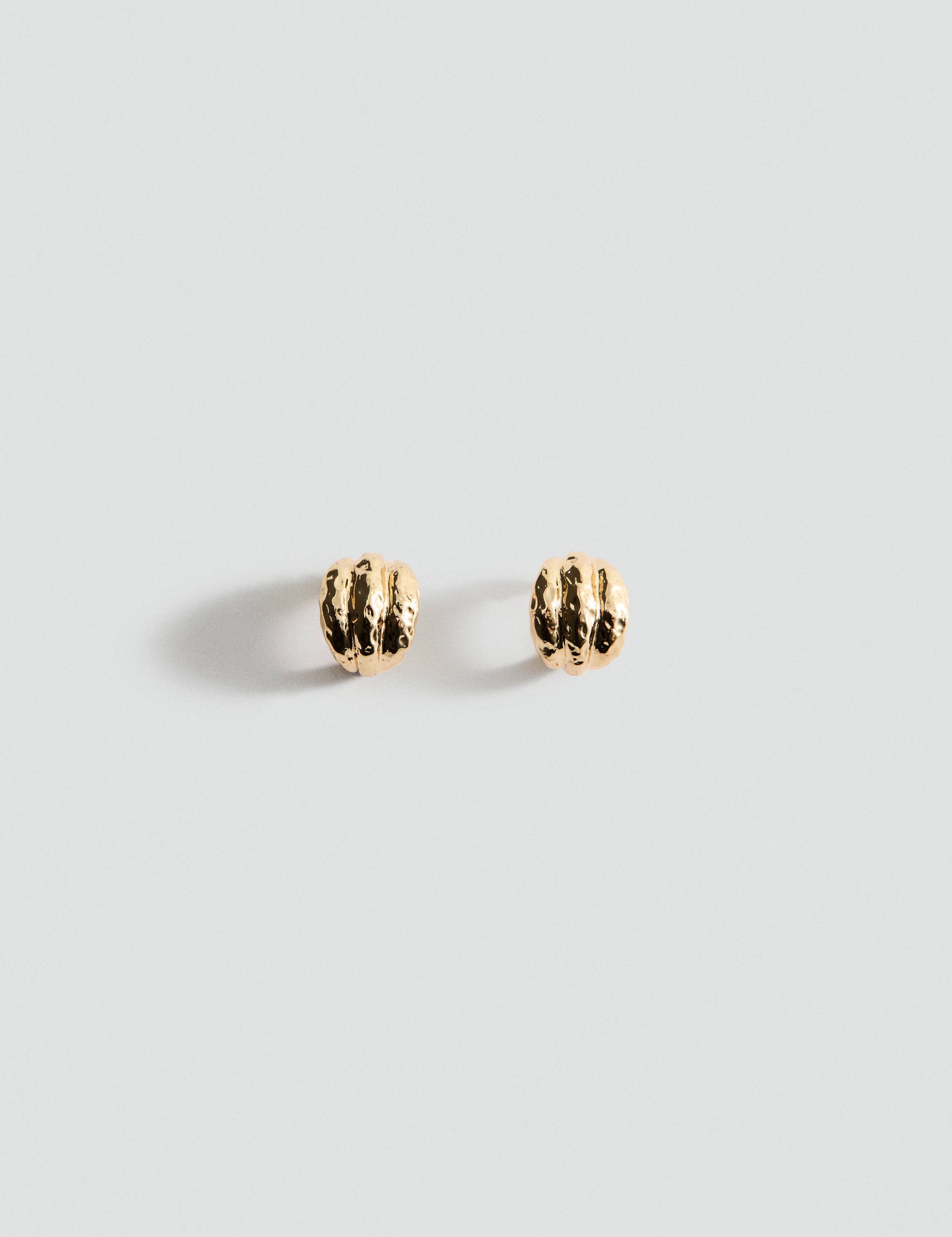 Mango pendiente tana in gold - Image 1