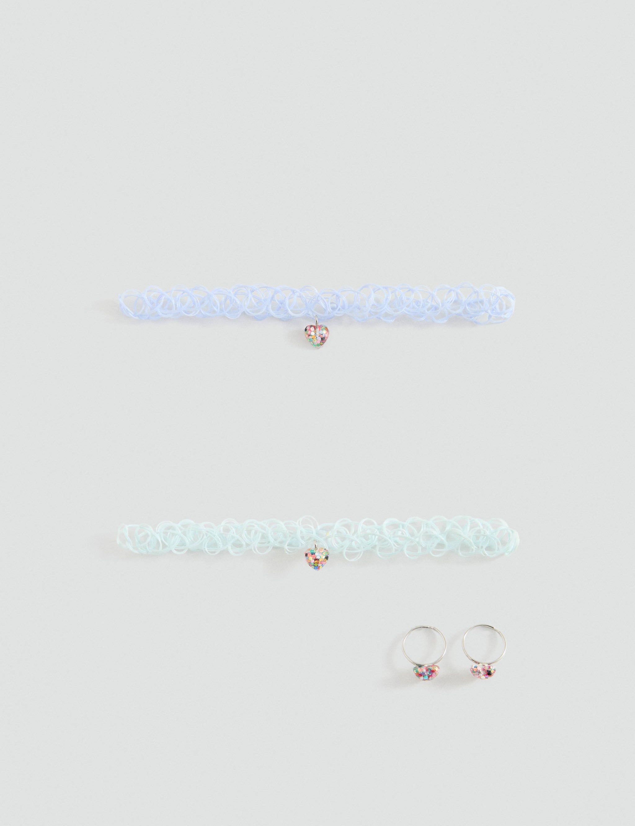 Mango collar cheart in water - Image 1