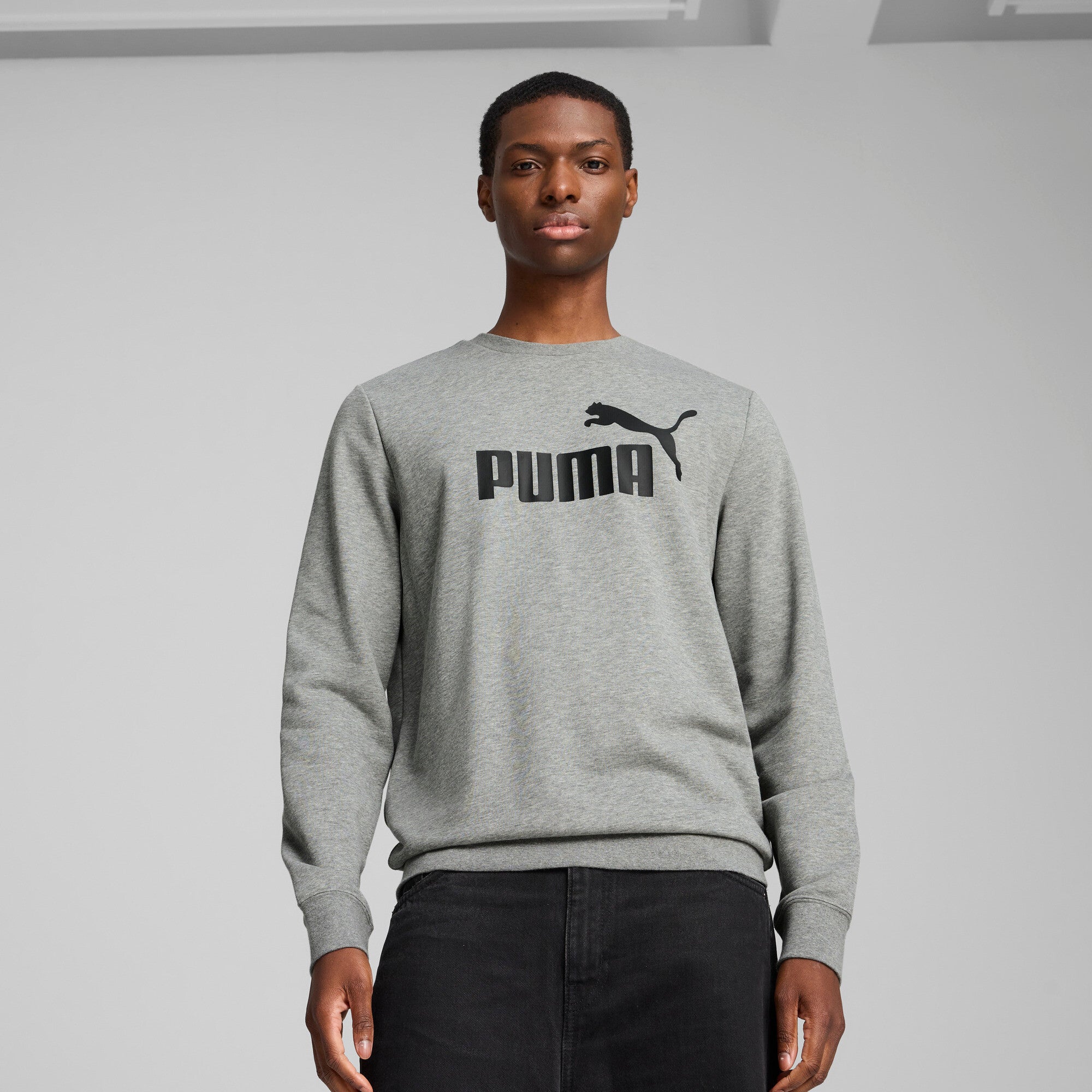 PUMA ESSENTIALS no. 1 logo crew in medium gray heather - Image 1