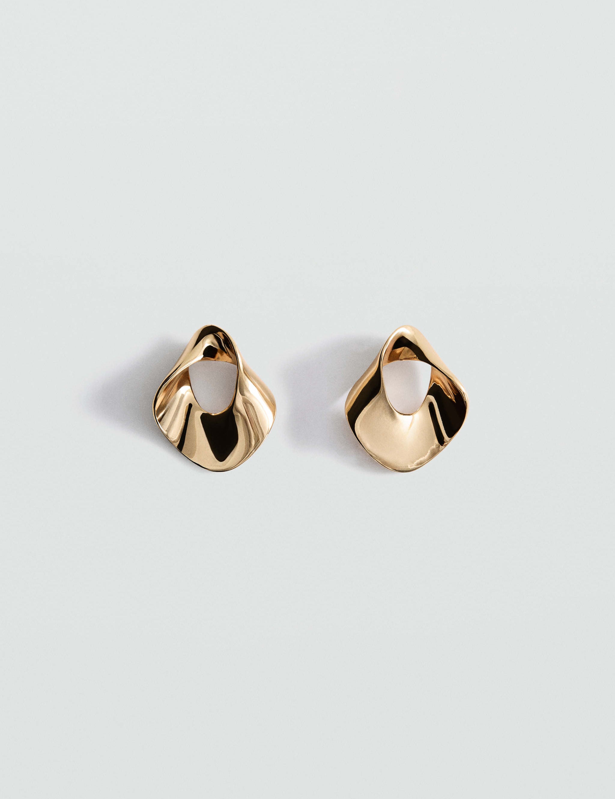Mango pendiente tyra in gold - Image 1