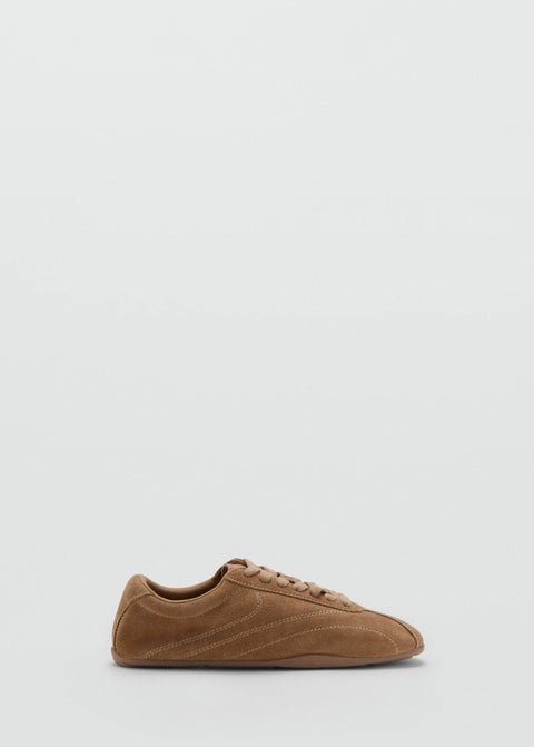 Mango trainers body1 in sand