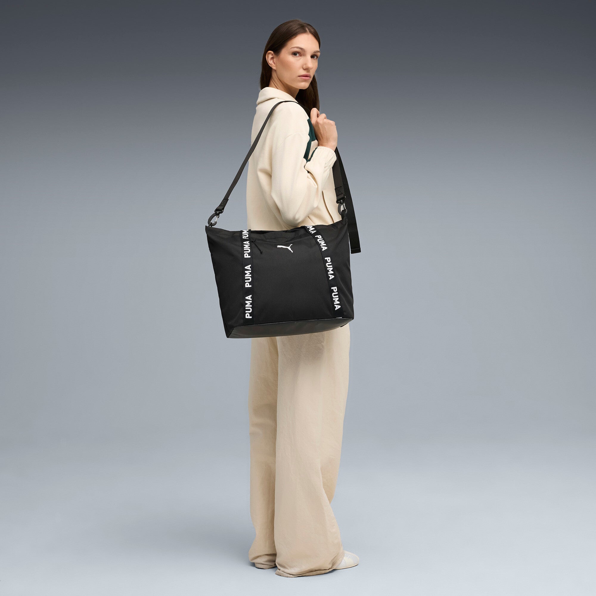 PUMA ESSENTIALS training 19L shopper bag in black - Image 1