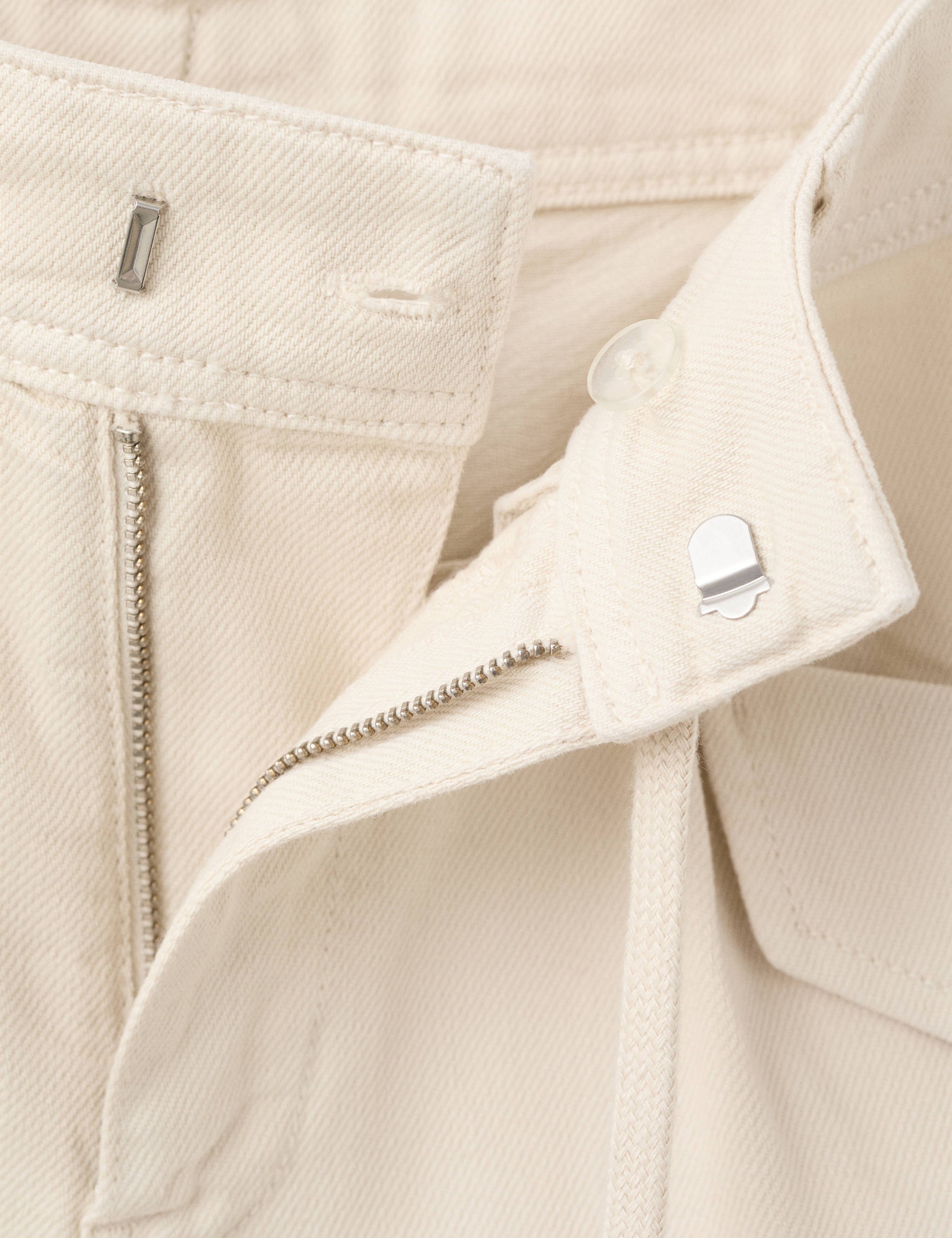 Mango shorts aria in raw - Image 2