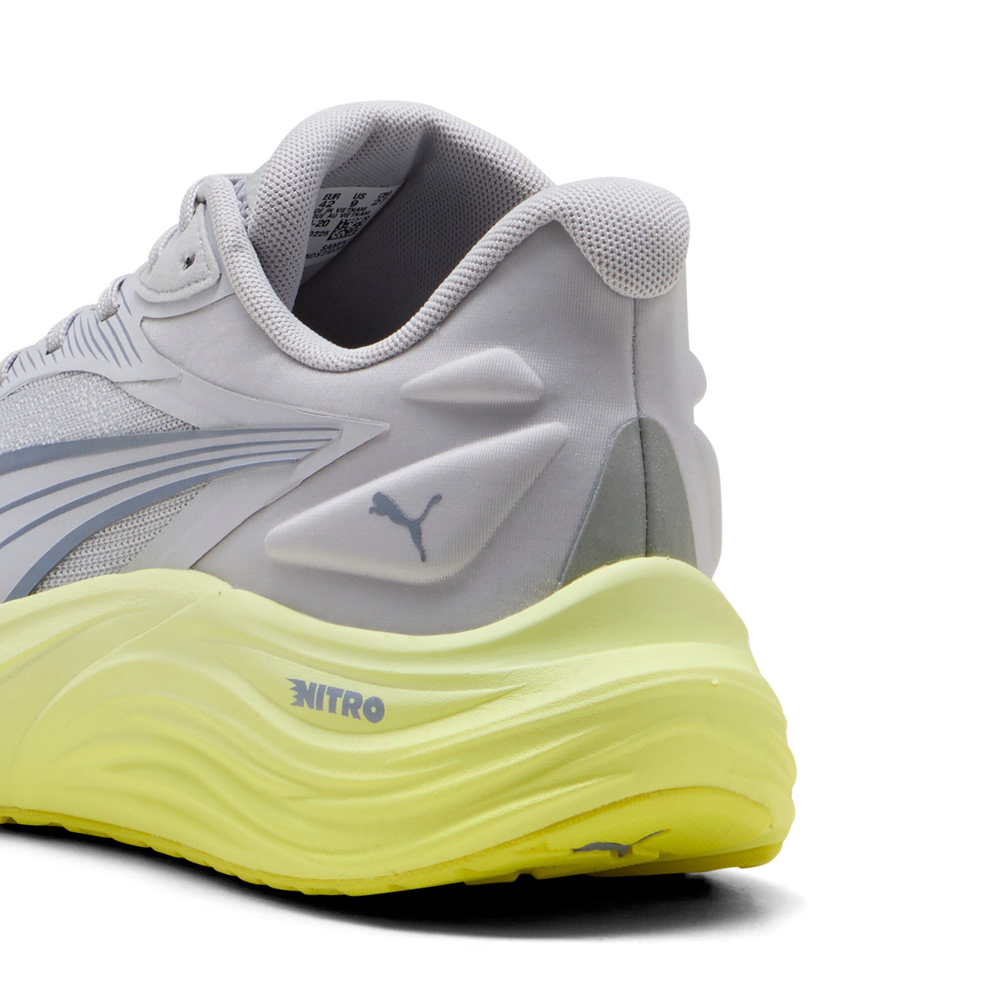 PUMA electrify NITRO™ 4 running shoes men in vibrant silver and apple spritz - Image 2