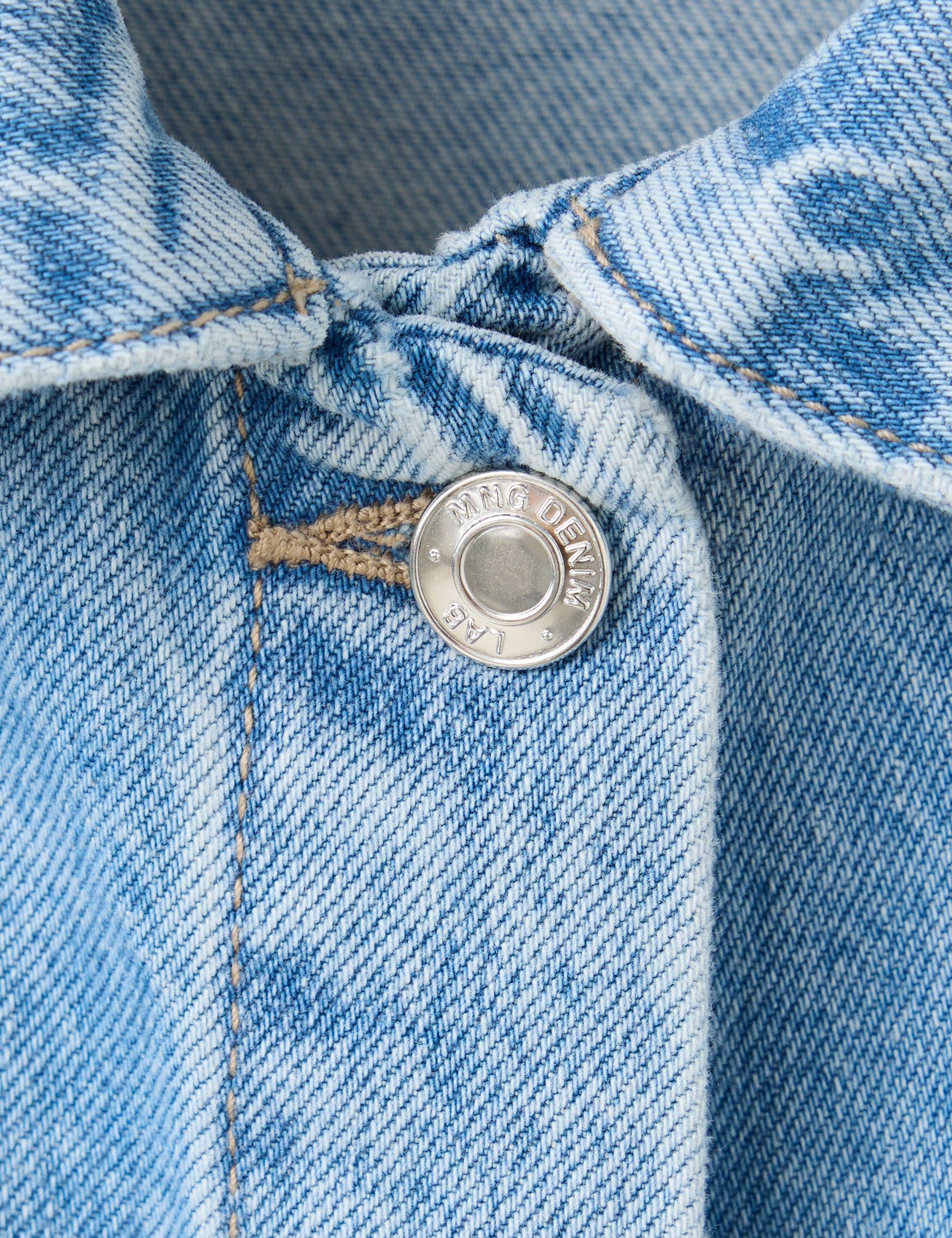 Mango cazadora alice in medium denim - Image 2