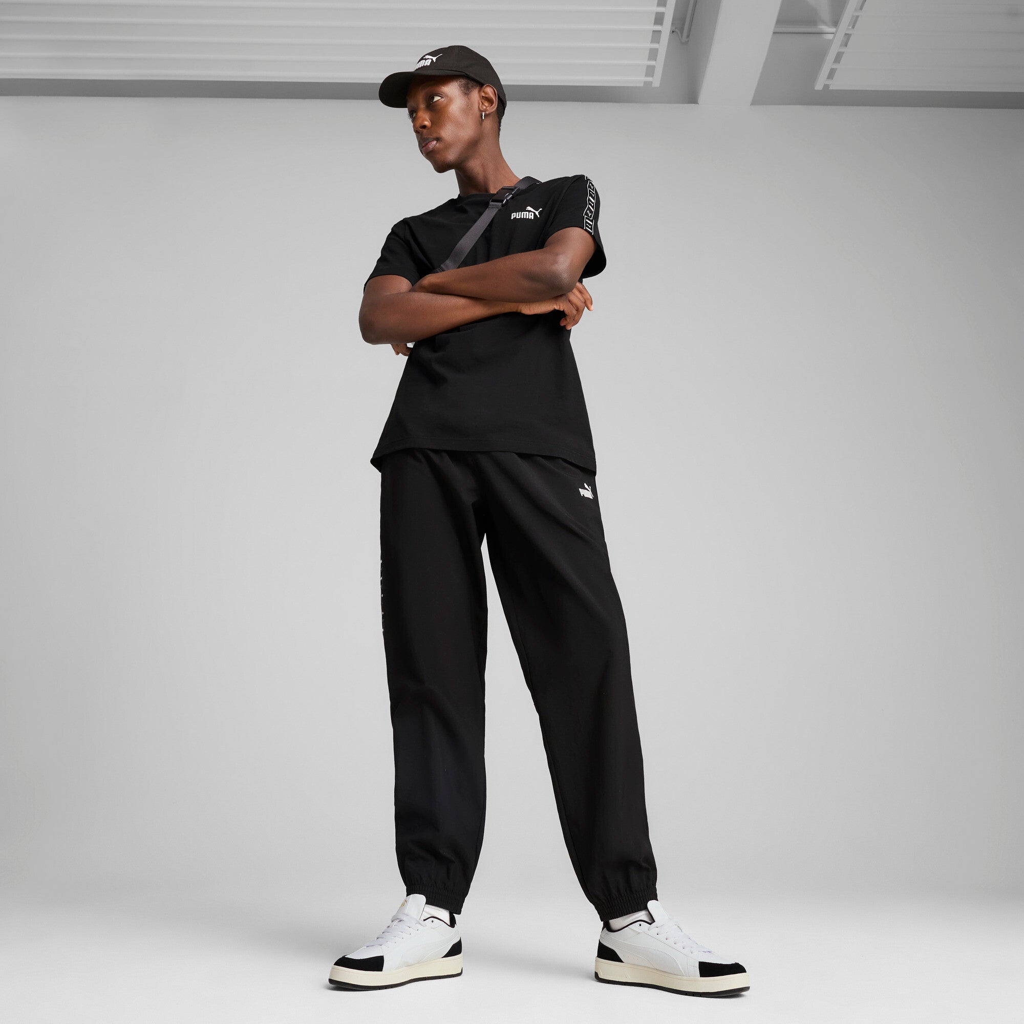 PUMA ESSENTIALS tape woven pants in black - Image 3