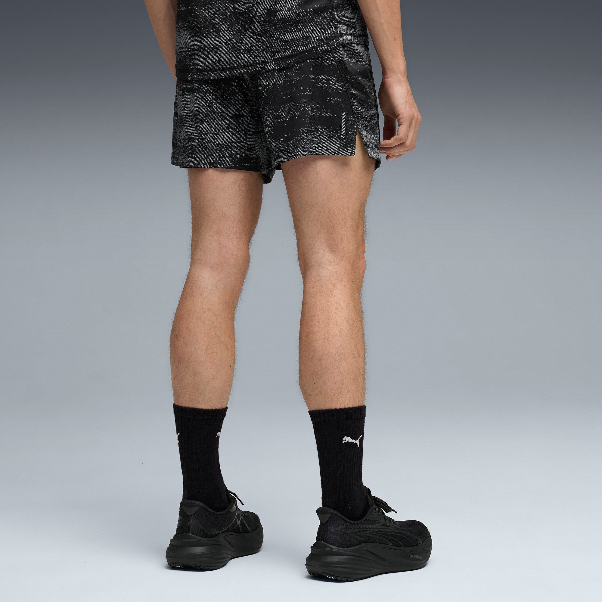 PUMA run velocity printed running 5" shorts men in black - Image 4