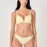 Etam reveuse - bresilien in vanilla