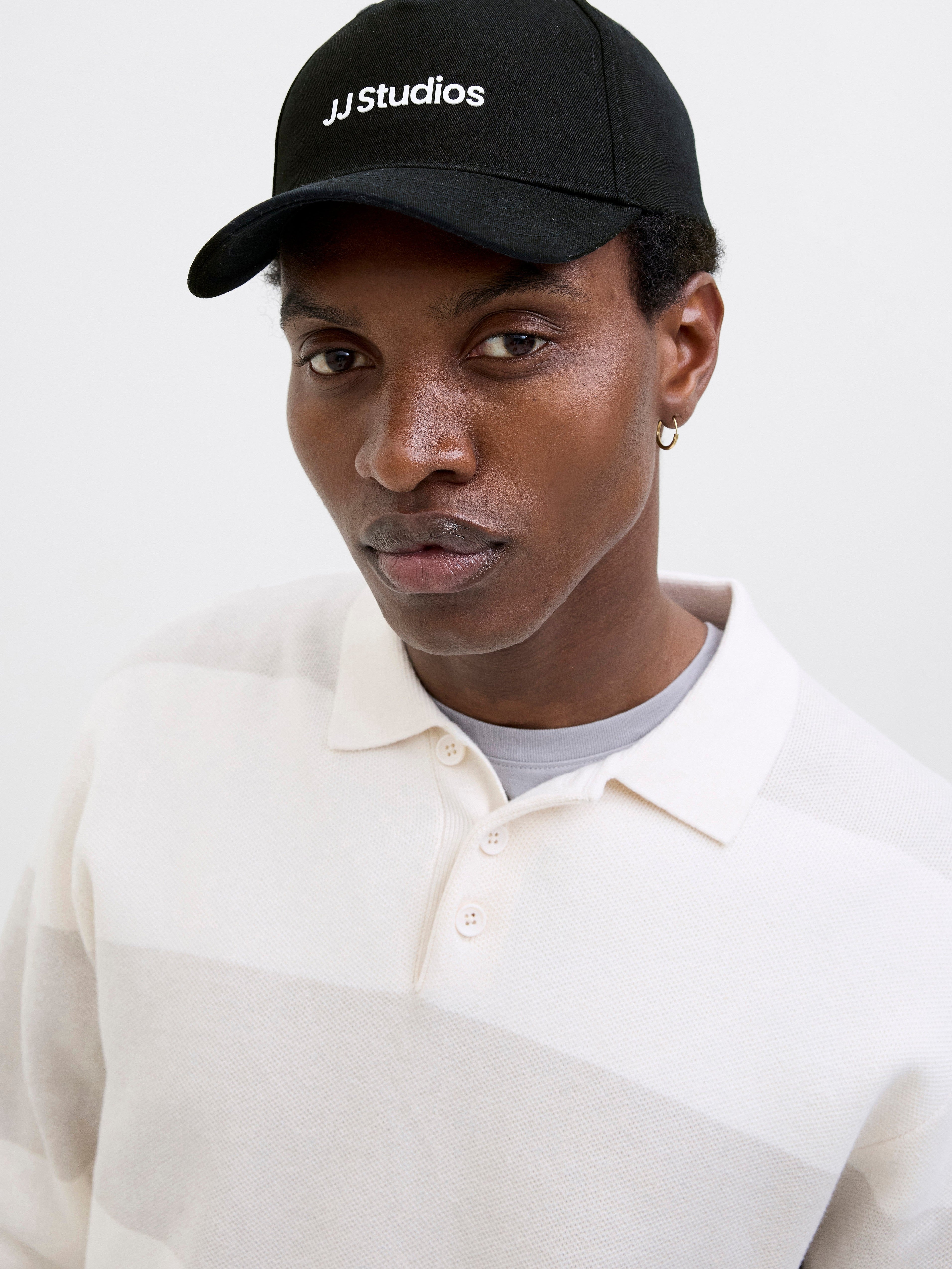JACK & JONES JACBASE soho cap in black - Image 5