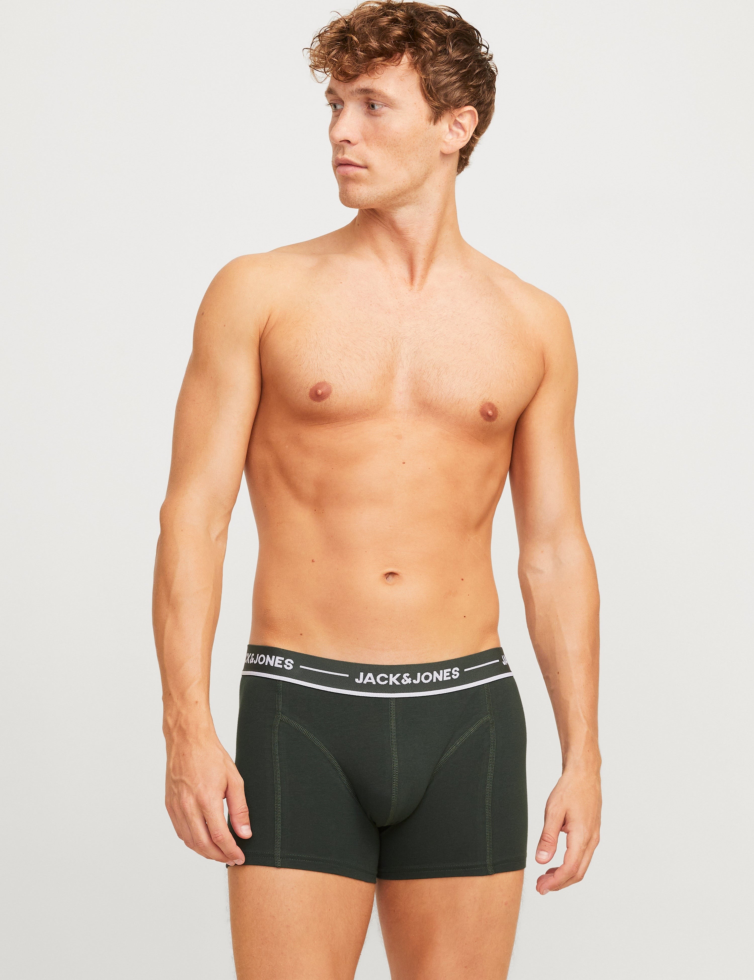JACK & JONES JACCLAUS solid trunks pack in scarab - Image 1