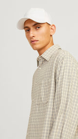 JACK & JONES JACVEST baseball cap in cloud dancer - Image 1