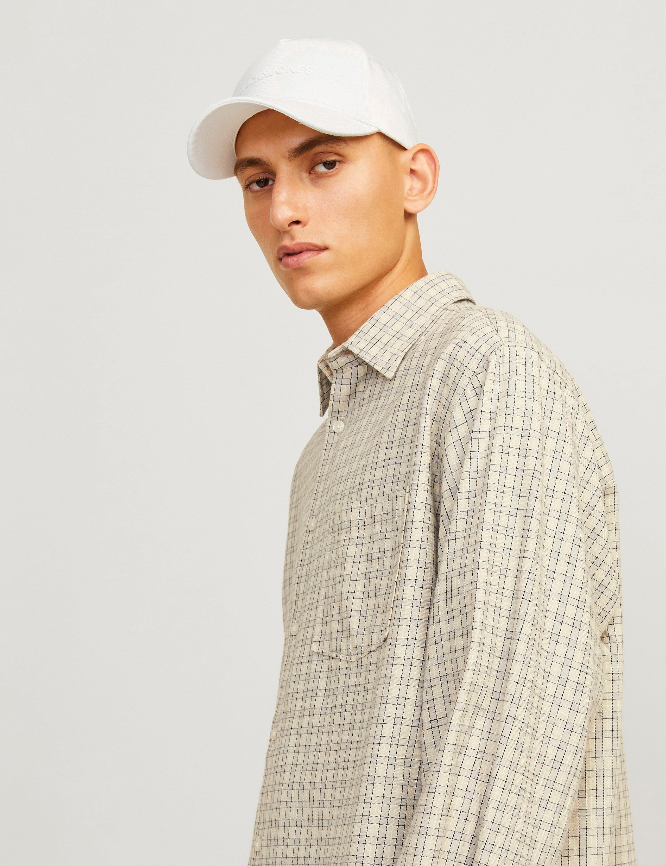 JACK & JONES JACVEST baseball cap in cloud dancer - Image 1