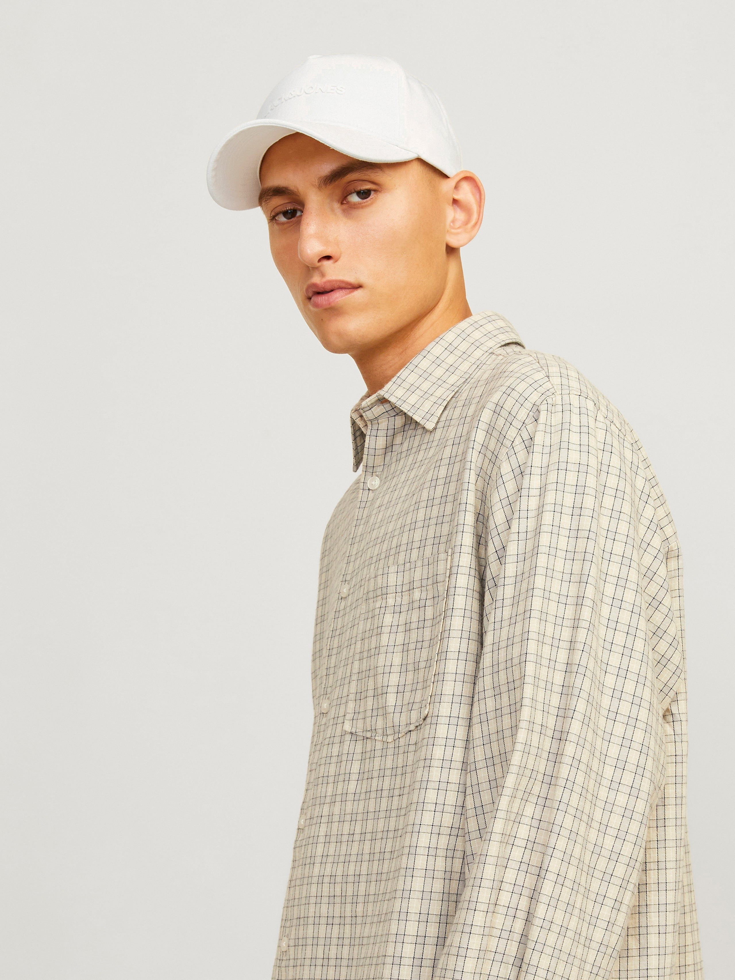 JACK & JONES JACVEST baseball cap in cloud dancer - Image 1