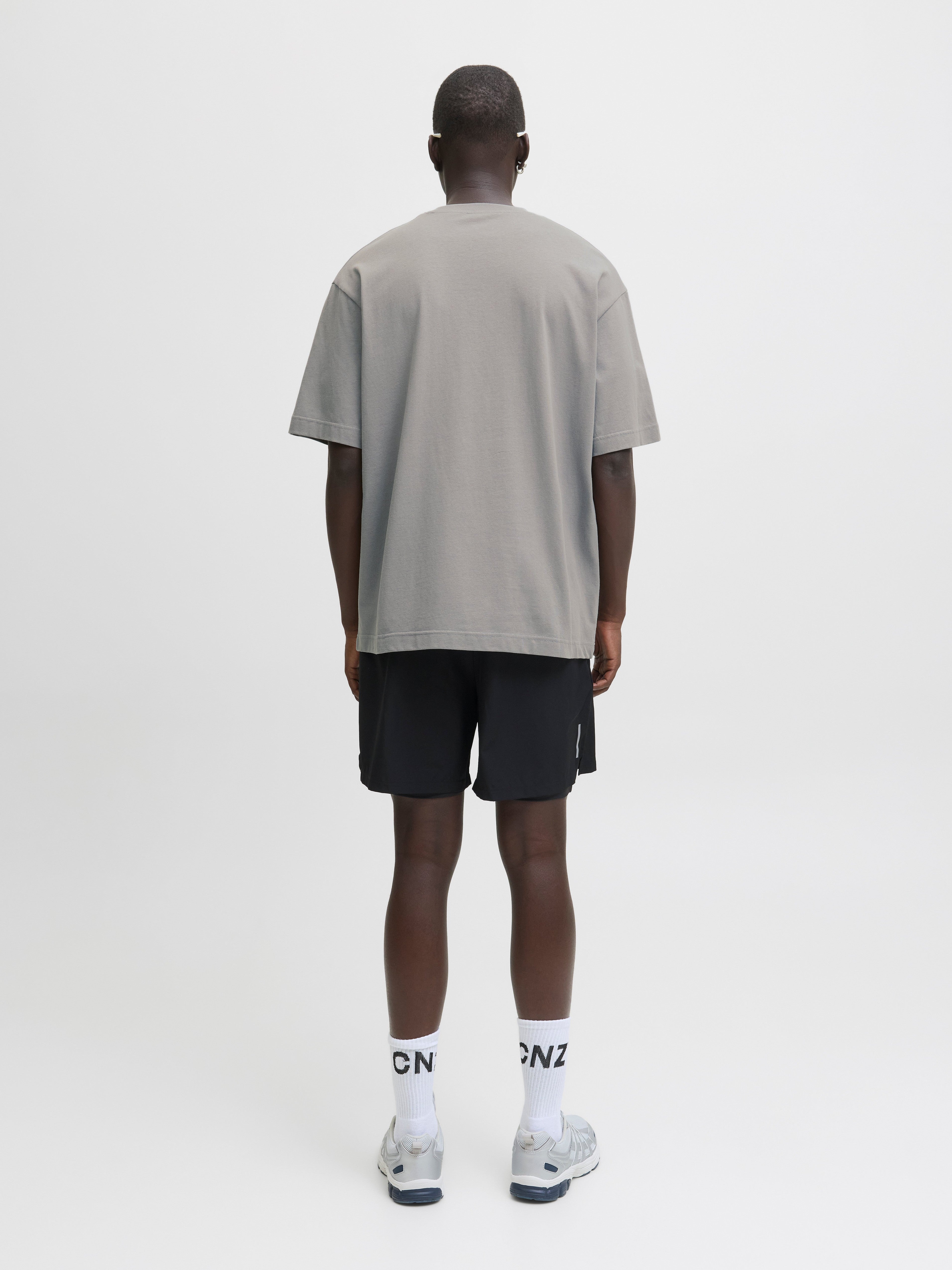 JACK & JONES JCOCNZAMSTERDAM branding t-shirt in gray flannel - Image 2