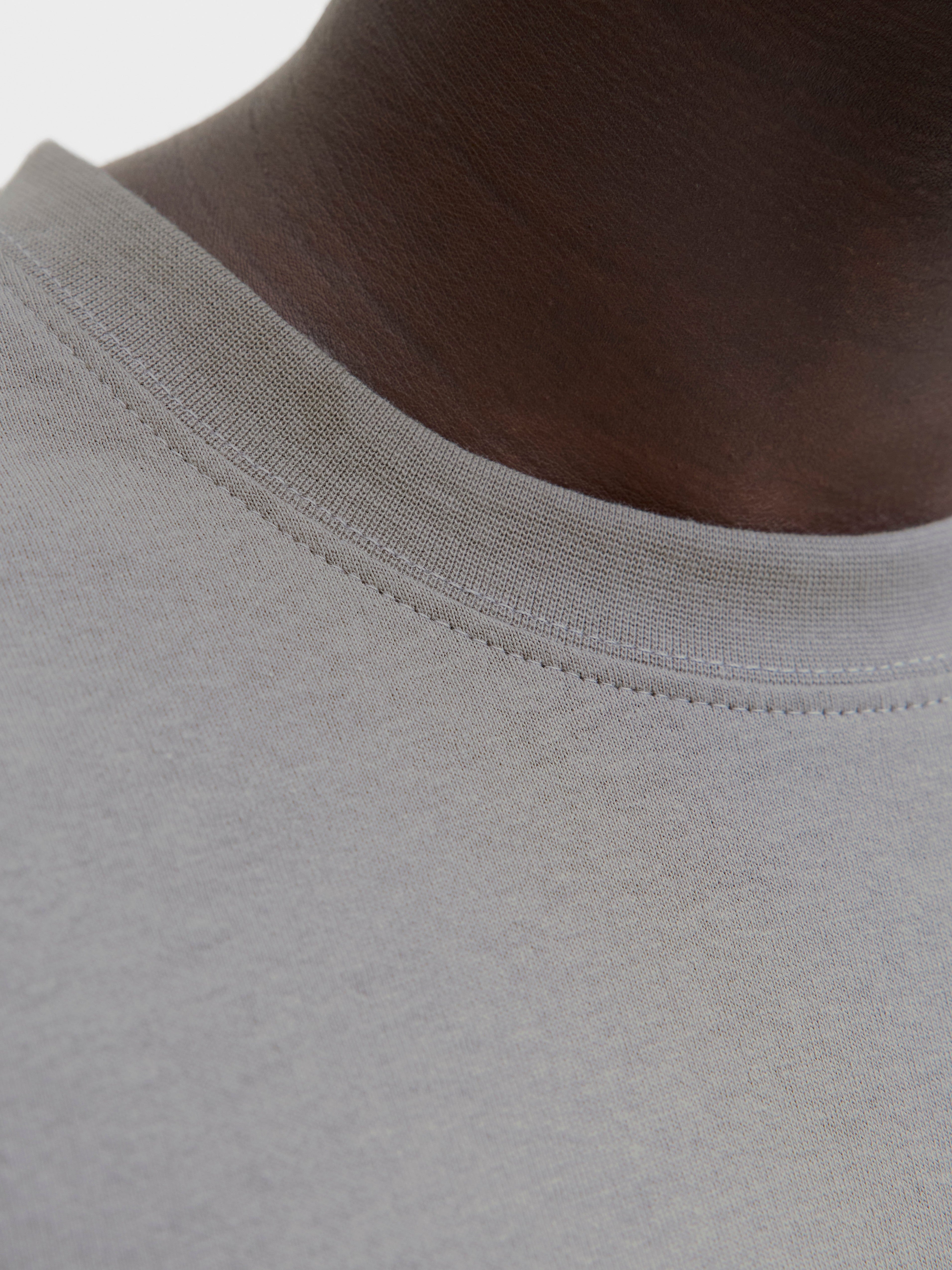 JACK & JONES JCOCNZAMSTERDAM branding t-shirt in gray flannel - Image 6