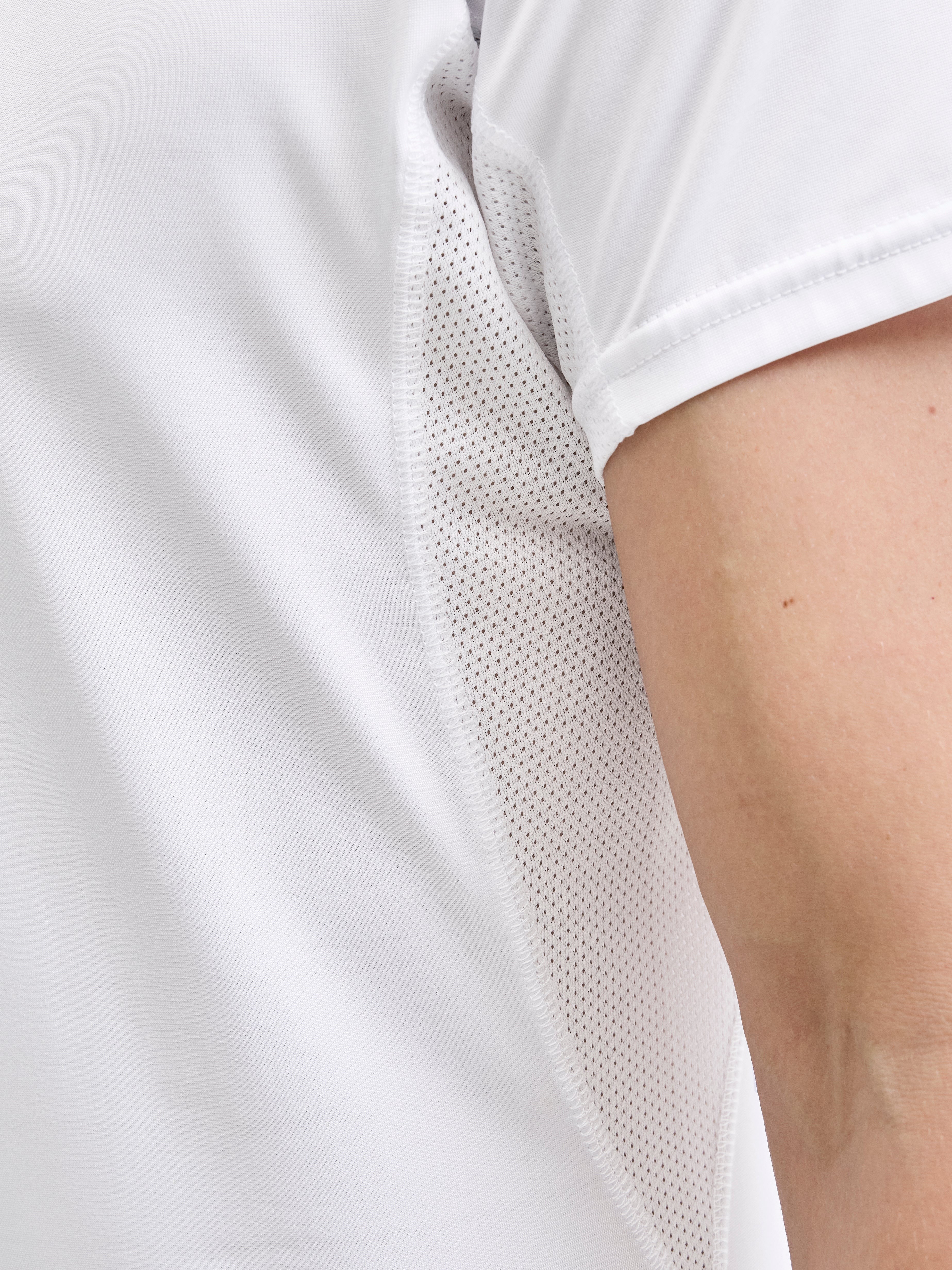 JACK & JONES JCOCNZ baselayer tee in bright white - Image 5