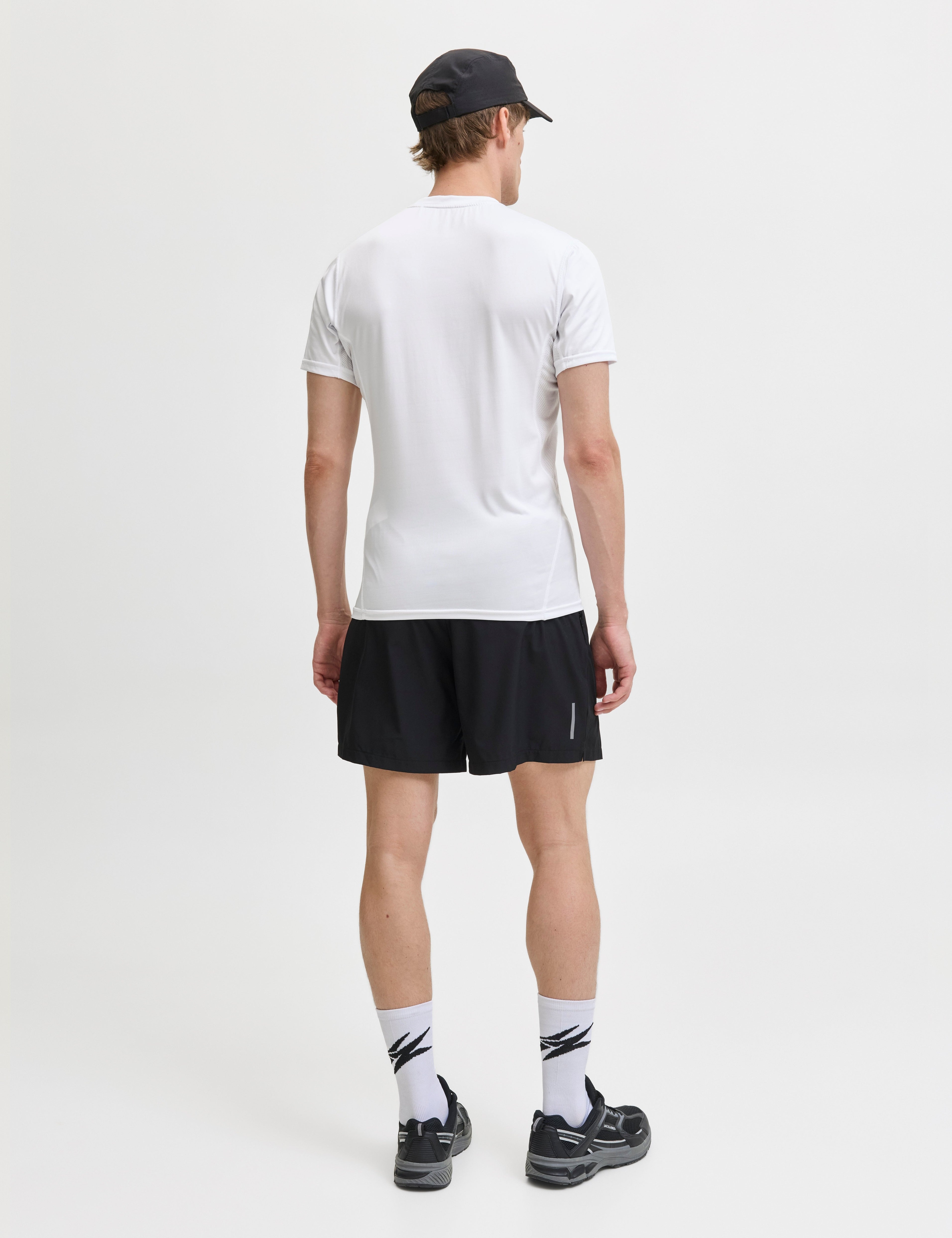 JACK & JONES JCOCNZ baselayer tee in bright white - Image 2