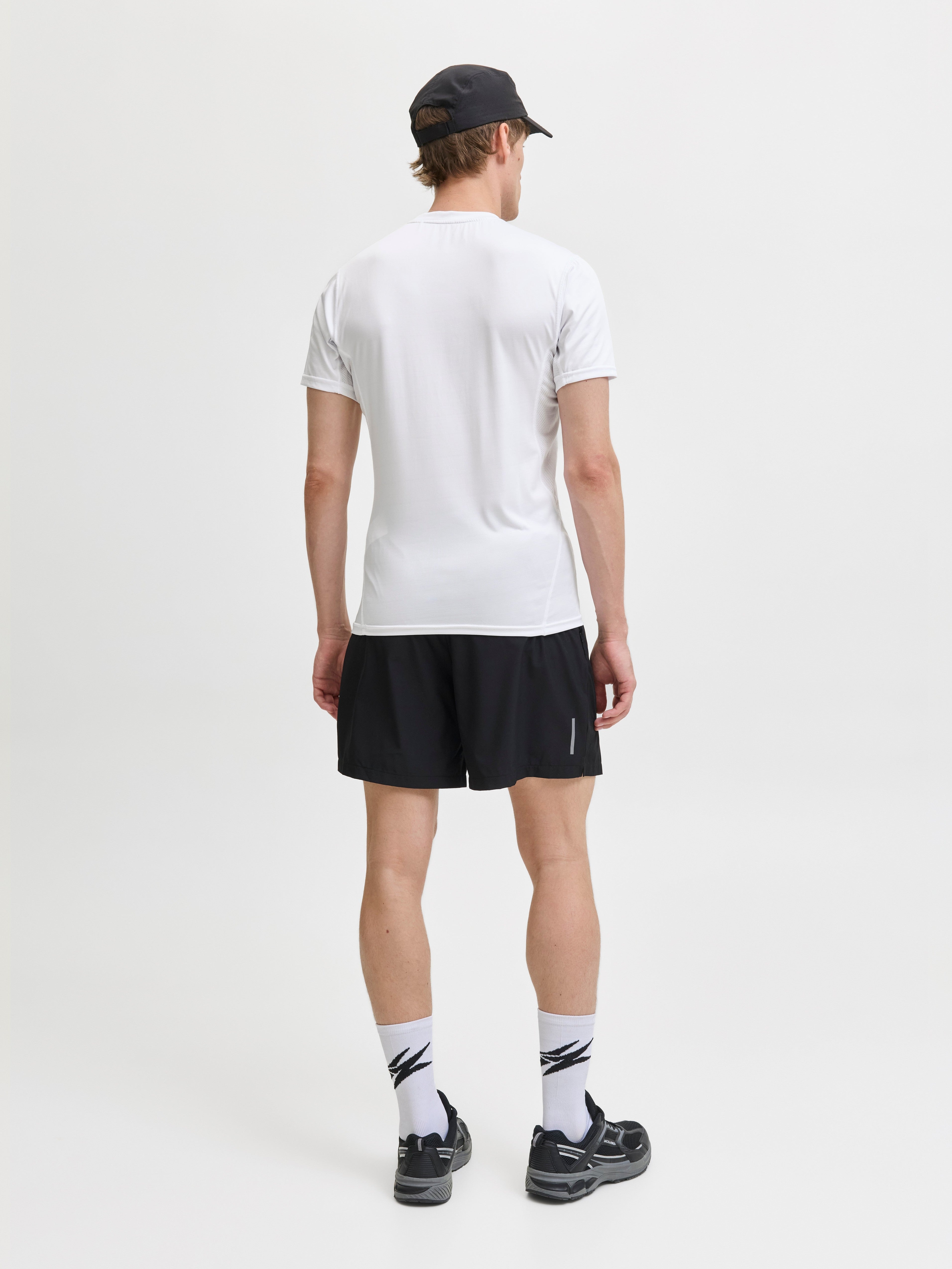 JACK & JONES JCOCNZ baselayer tee in bright white - Image 2