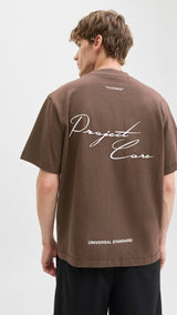 JACK & JONES JCOCOVER script back tee crew neck in seal brown - Image 8