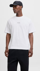 JACK & JONES JCOCOVER script back tee crew neck in bright white - Image 1